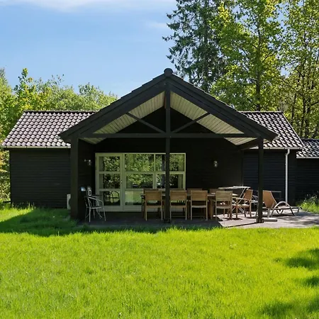 Hébergement de vacances Holiday Home Tomine - From The Sea By Interhome