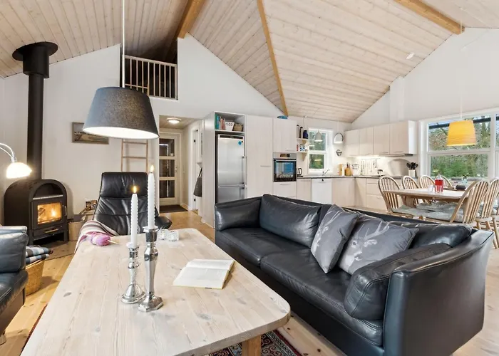 Tomine - From The Sea By Interhome *