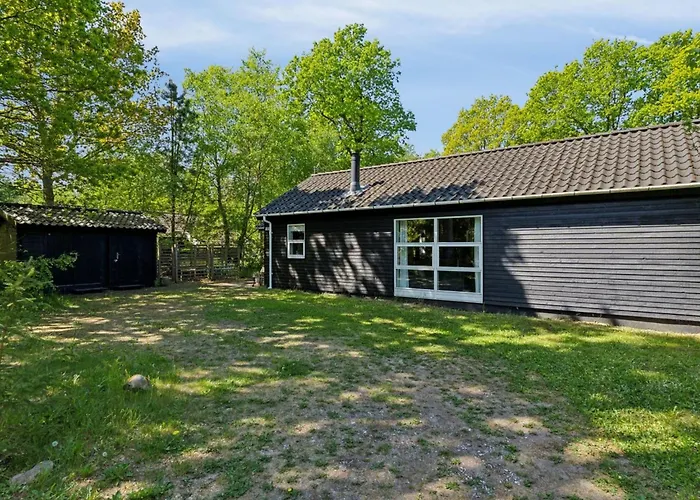 Tomine - From The Sea By Interhome